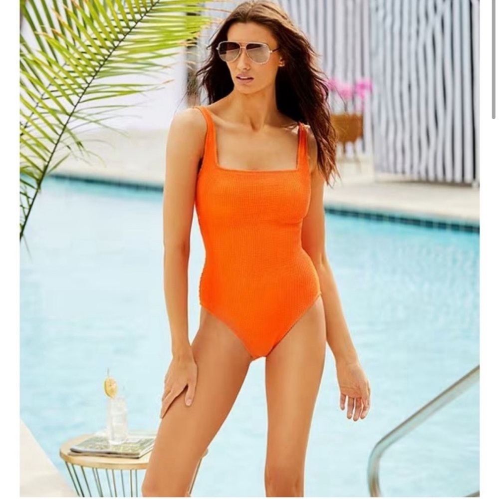 Bleu Rod Beattie Pucker Up Square Neck Floating Underwire Tank